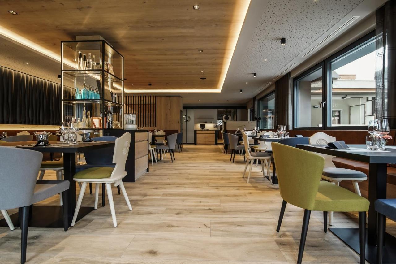 Gasthof Sonne Snc Sarentino Exterior photo